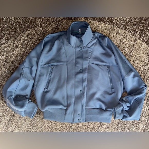 FP MOVEMENT FREE PEOPLE OFF TO THE RACES SKYLINE BLUE BOMBER JACKET LARGE NWOT - Picture 3 of 14
